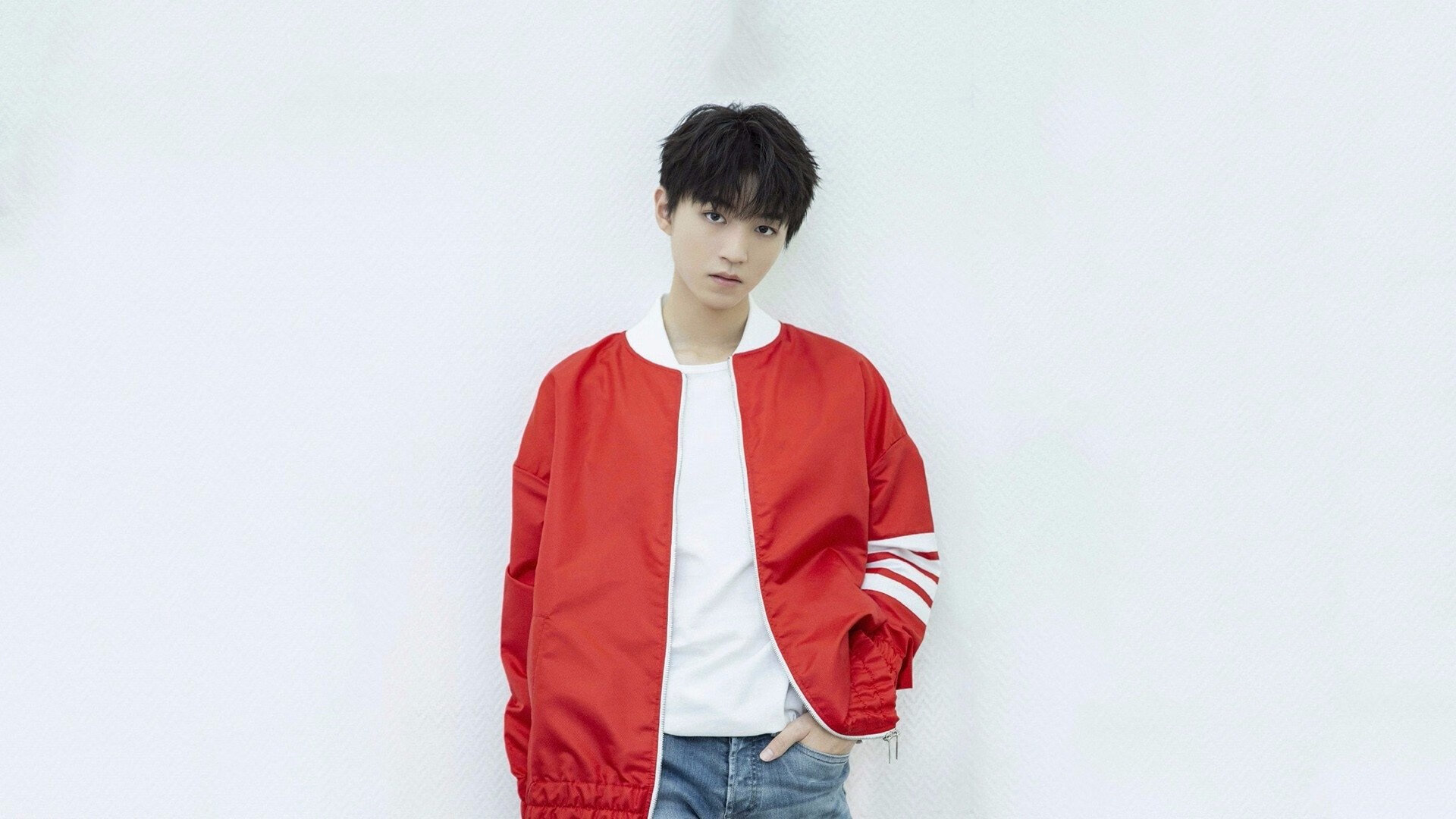 “腰旗式美式橄榄球:东部新区赛场首次亮相”